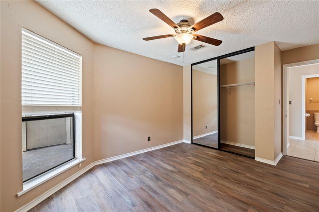 2501 Gulf Freeway 6A, Dickinson, TX 77539