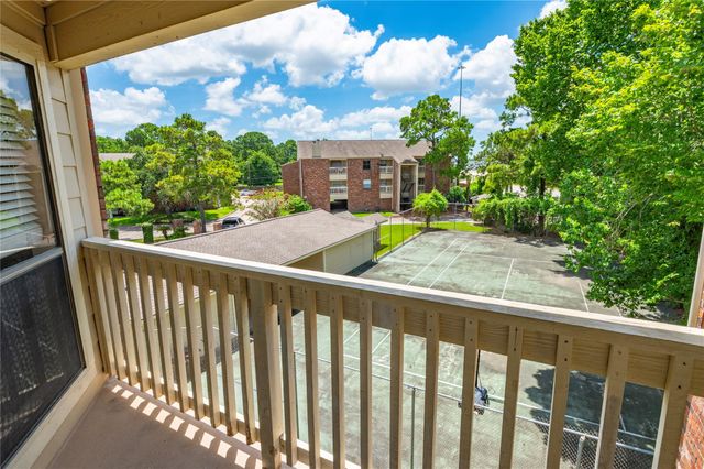 2501 Gulf Freeway 6A, Dickinson, TX 77539