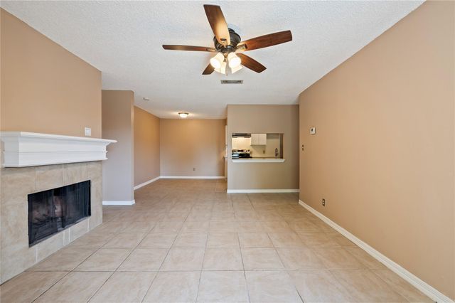 2501 Gulf Freeway 6A, Dickinson, TX 77539