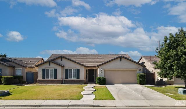 10601 Pleasant Valley Drive, Bakersfield, CA 93311