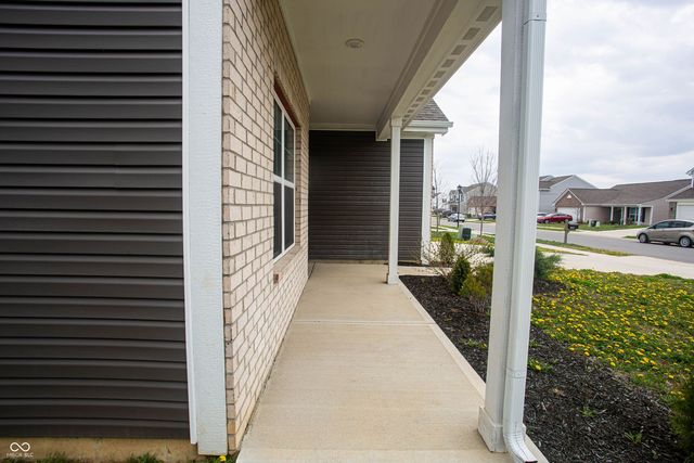 10048 Falls Canyon Lane, Indianapolis, IN 46229