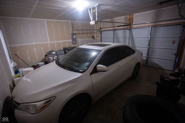 10048 Falls Canyon Lane, Indianapolis, IN 46229