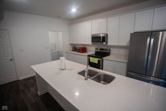 10048 Falls Canyon Lane, Indianapolis, IN 46229