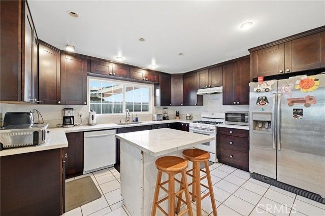 7857 Embry Point, San Diego, CA 92126