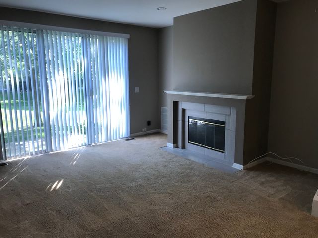 1828 Lucylle Court, St. Charles, IL 60174