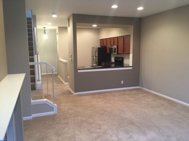 1828 Lucylle Court, St. Charles, IL 60174