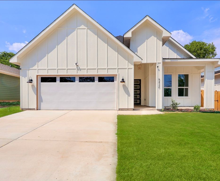 5420 Carver Drive, Fort Worth, TX 76107