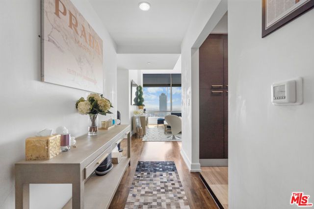 900 W Olympic Boulevard 31i, Los Angeles, CA 90015