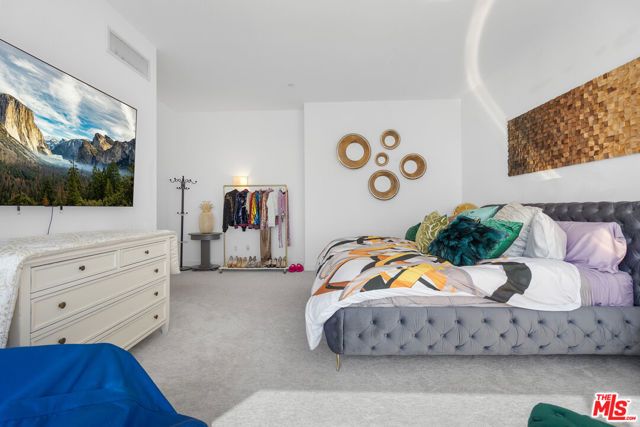 900 W Olympic Boulevard 31i, Los Angeles, CA 90015