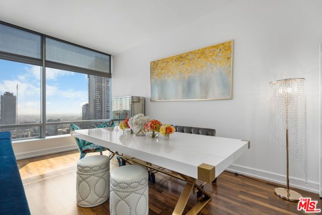 900 W Olympic Boulevard 31i, Los Angeles, CA 90015