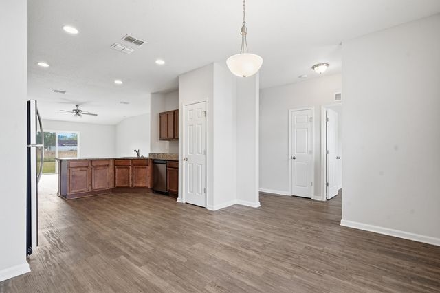 8772 Kaye Ln, Jacksonville, FL 32244