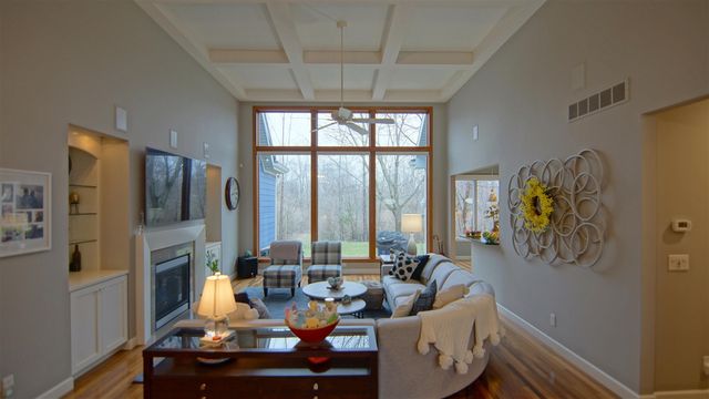 4033 Schmuhl Road, Benton Harbor, MI 49022