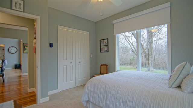 4033 Schmuhl Road, Benton Harbor, MI 49022