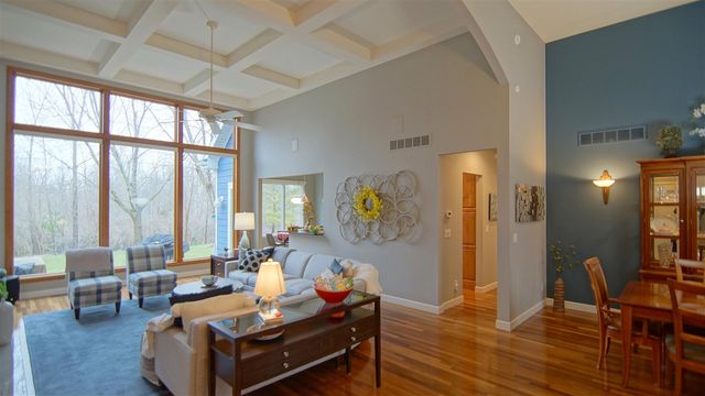 4033 Schmuhl Road, Benton Harbor, MI 49022