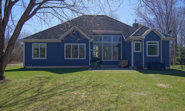 4033 Schmuhl Road, Benton Harbor, MI 49022