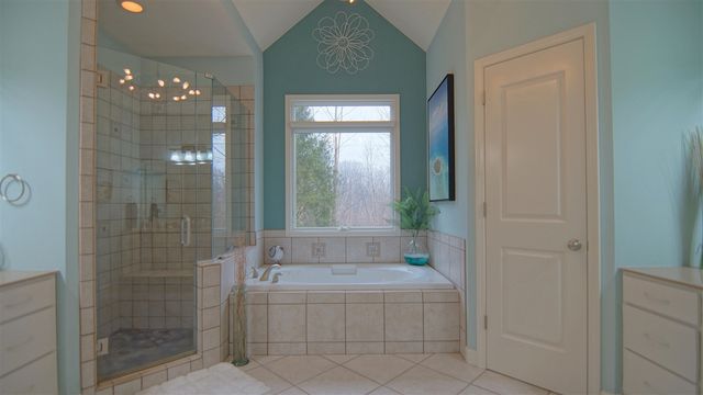 4033 Schmuhl Road, Benton Harbor, MI 49022