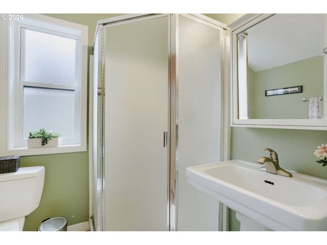 11270 Sw QUELLE Pl, Tigard, OR 97223