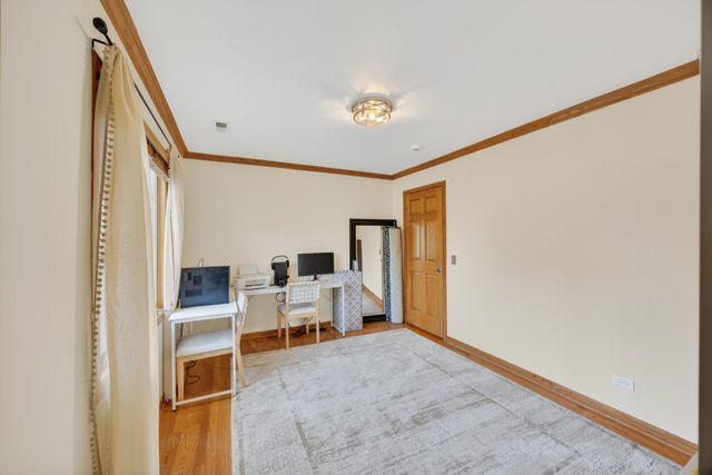 5636 9th Avenue, Countryside, IL 60525