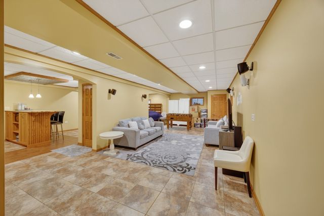 5636 9th Avenue, Countryside, IL 60525