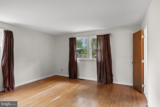 416 HOOTEN PL, Moorestown, NJ 08057