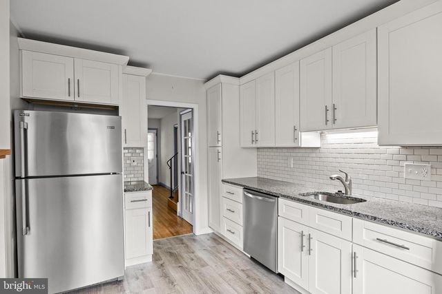 416 HOOTEN PL, Moorestown, NJ 08057