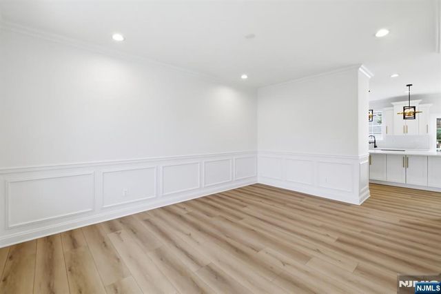 137 Platt Avenue, Saddle Brook, NJ 07663