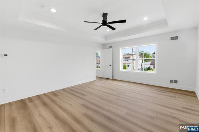 137 Platt Avenue, Saddle Brook, NJ 07663