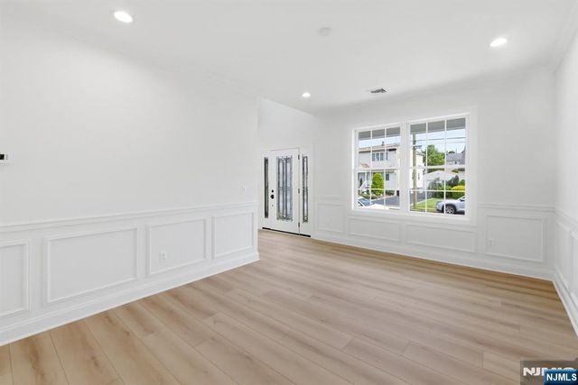 137 Platt Avenue, Saddle Brook, NJ 07663
