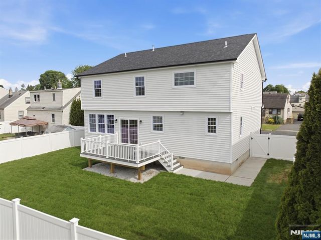 137 Platt Avenue, Saddle Brook, NJ 07663