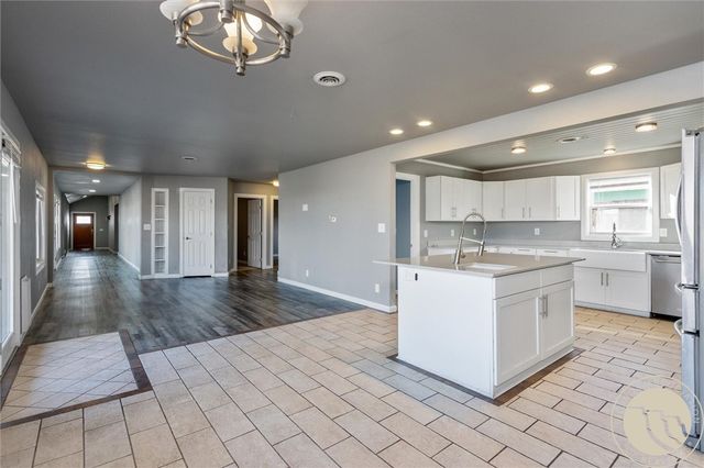 423 Kuhlman DRIVE, Billings, MT 59105