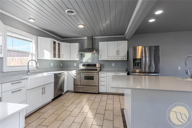 423 Kuhlman DRIVE, Billings, MT 59105