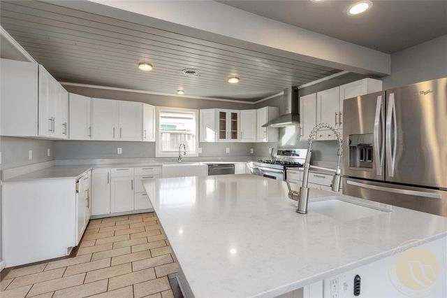 423 Kuhlman DRIVE, Billings, MT 59105