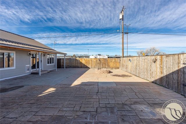 423 Kuhlman DRIVE, Billings, MT 59105