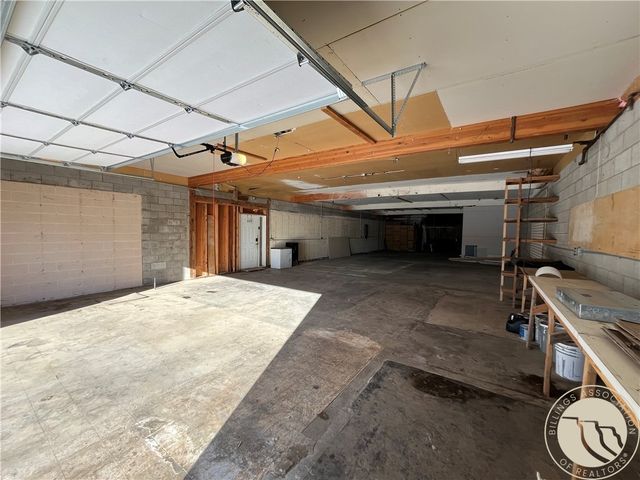 423 Kuhlman DRIVE, Billings, MT 59105