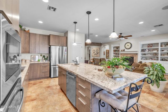 2236 W SPUR Drive, Phoenix, AZ 85085