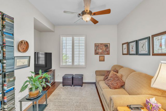 2236 W SPUR Drive, Phoenix, AZ 85085