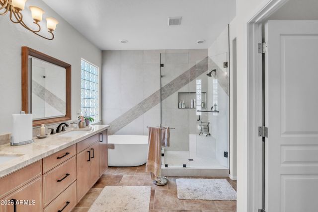 2236 W SPUR Drive, Phoenix, AZ 85085