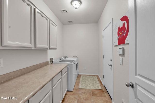 2236 W SPUR Drive, Phoenix, AZ 85085