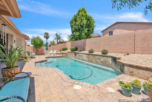 2236 W SPUR Drive, Phoenix, AZ 85085