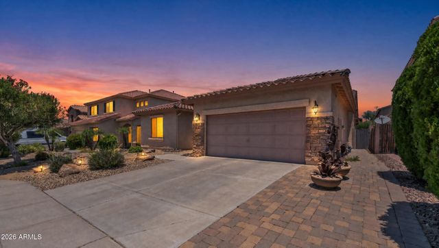 2236 W SPUR Drive, Phoenix, AZ 85085