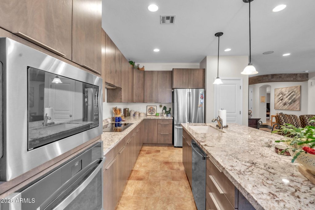2236 W SPUR Drive, Phoenix, AZ 85085 — photo 4
