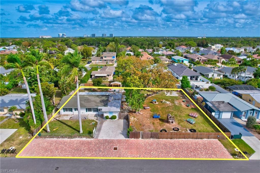 727 & 731 108th AVE N, NAPLES, FL 34108 — exterior