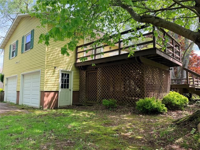 219 SHELHAMER Circle, Edinboro, PA 16412