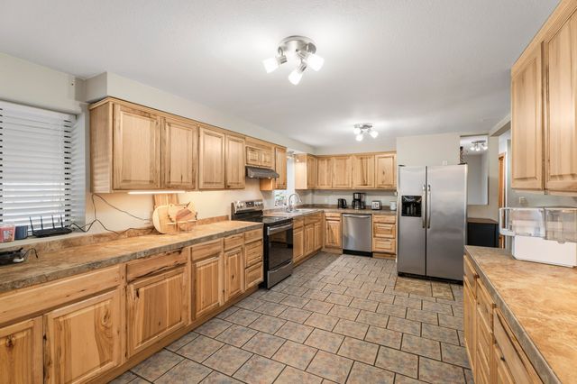 14355 Fern Dell Loop, La Pine, OR 97739