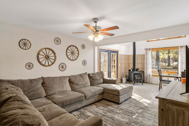 14355 Fern Dell Loop, La Pine, OR 97739