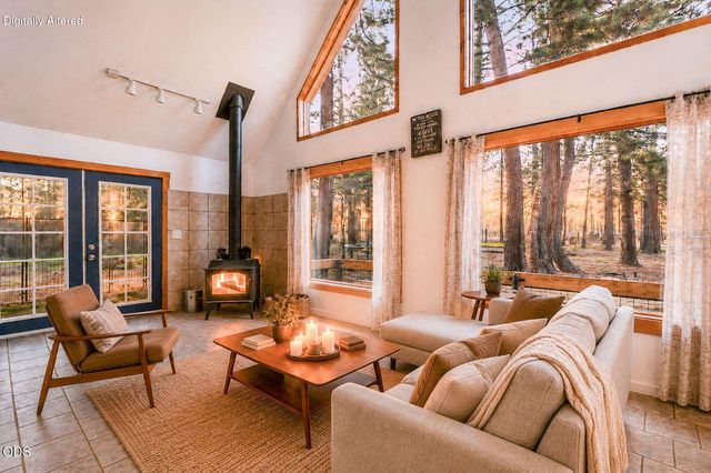 14355 Fern Dell Loop, La Pine, OR 97739