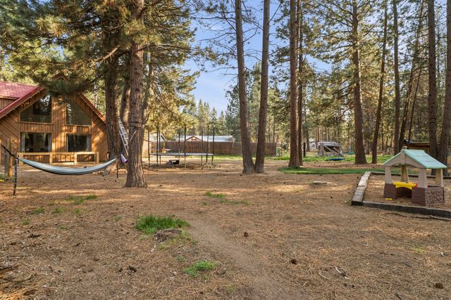 14355 Fern Dell Loop, La Pine, OR 97739