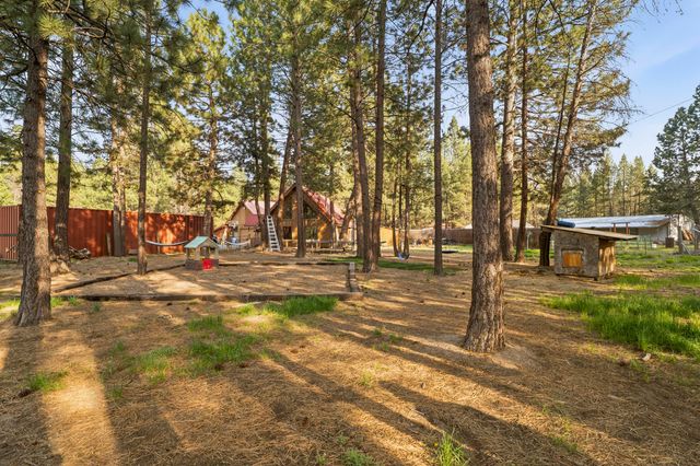 14355 Fern Dell Loop, La Pine, OR 97739