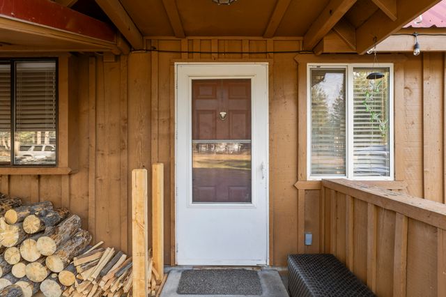 14355 Fern Dell Loop, La Pine, OR 97739