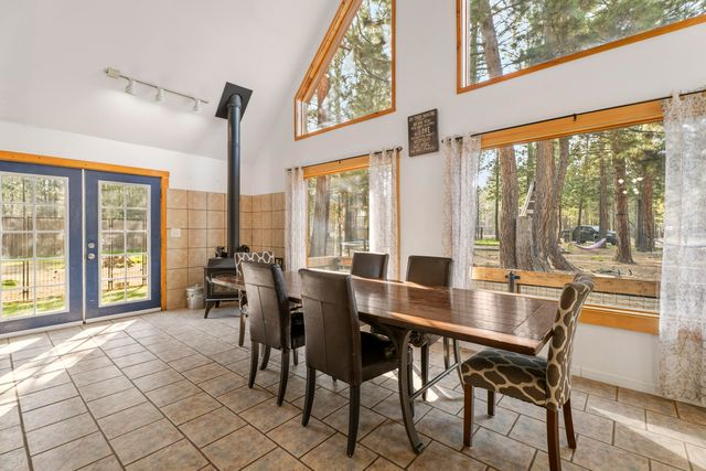 14355 Fern Dell Loop, La Pine, OR 97739